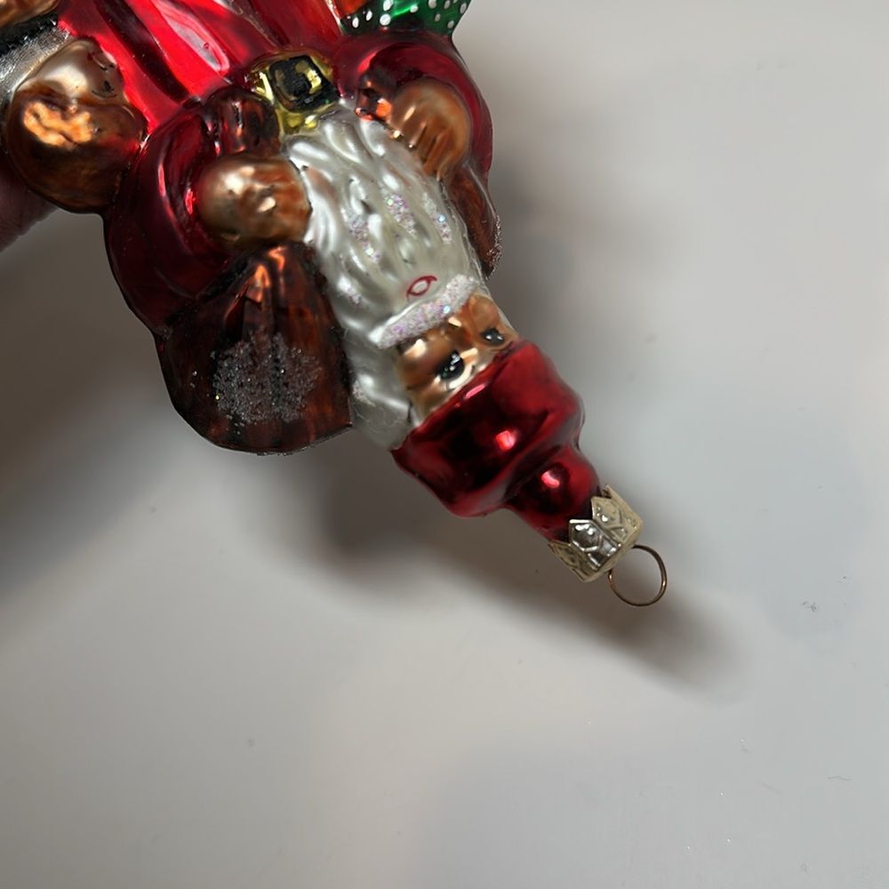Christopher Radko Company 5.50in Gather Round, Glass, Ornament Santa Christmas - Picture 6 of 11